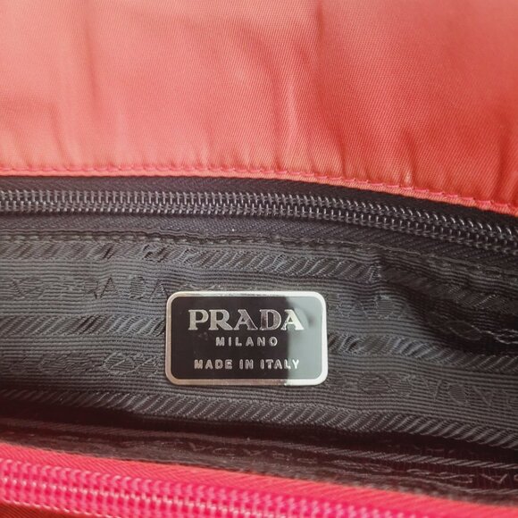 Prada red nylon triangle logo city tote bag - Picture 11 of 14